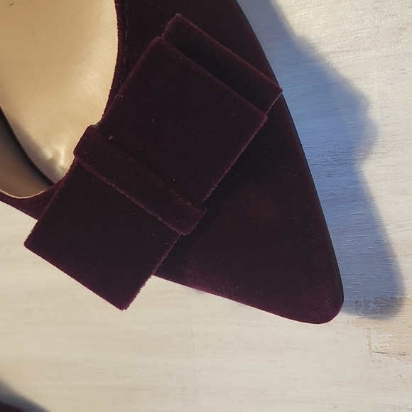 Burgundy Velvet Low Heels 8 - Picture 4 of 8